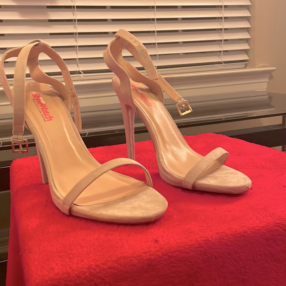 ✨Brand New/Never Worn Heels- Size 11✨